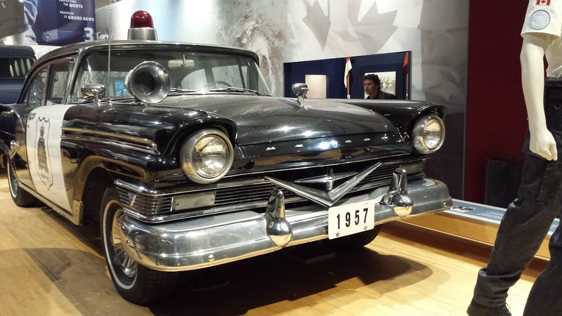 Illustration for article titled Hey! check this out. 57 meteor Police car!